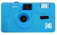 KODAK M35 modrý, analogový fotoaparát, fix-focus (1/120s, 31mm / 10.0)