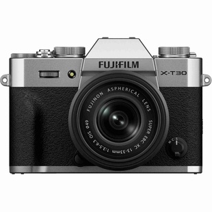 FUJI X-T30 III stříbrný + Fujinon XC 13 - 33mm / 3.5 - 6.3 OIS