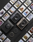 Instax Mini EVO Limited Edition tmavě stříbrný (Silver) - hybridní digitální instantní fotoaparát_obr9